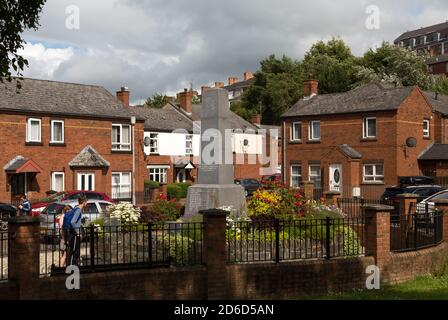 18.07.2019, Derry, Nordirland, Vereinigtes Königreich - Gedenkstätte mit den Namen der Opfer des Blutigen Sonntags 30. Januar 1972 in Bogside. Stockfoto