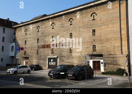 HAGEN, DEUTSCHLAND - 16. SEPTEMBER 2020: Ehemaliger Kriegsbunker in der Innenstadt von Hagen, Deutschland. Derzeit als Museum umgewidmet. Stockfoto