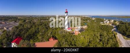 St. Augustine Leuchtturm Luftbild Panorama. Dieses Licht ist ein National Historic Landmark auf Anastasia Island in St. Augustine, Florida, USA. Stockfoto