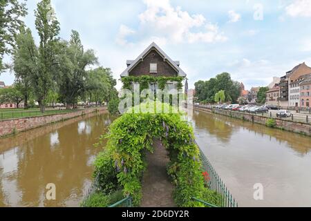 Protection des Mineurs, Little Venice, Straßburg, Frankreich Stockfoto