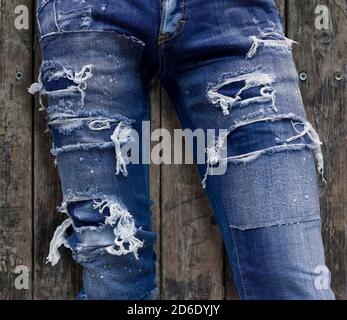 Jeans in Ripped-Optik Stockfoto