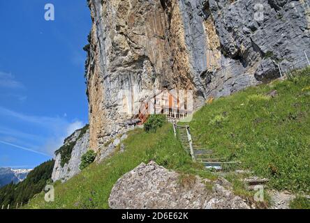 Berggasthaus Aescher-Wildkirchli im Alpsteingebirge, Wasserauen, Appenzeller Alpen, Appenzeller Land, Kanton Appenzell-Innerrhoden, Schweiz Stockfoto