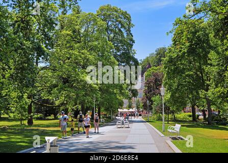 Promenade im Kurpark, Marienbad, Kurdreieck, Böhmen, Tschechien Stockfoto
