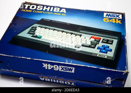 Boxed Toshiba HX 10 Home-Computer mit Microsoft MSX-Software Erstmals in den 1980er Jahren veröffentlicht Stockfoto