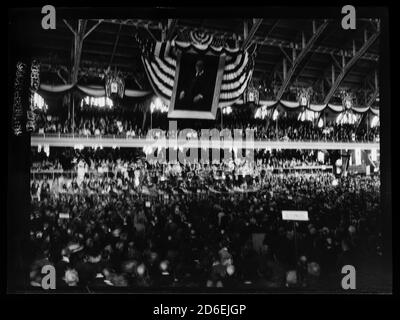 Innenansicht des Chicago Coliseum während der Republican National Convention, Chicago, Illinois, Juni 1904. Stockfoto