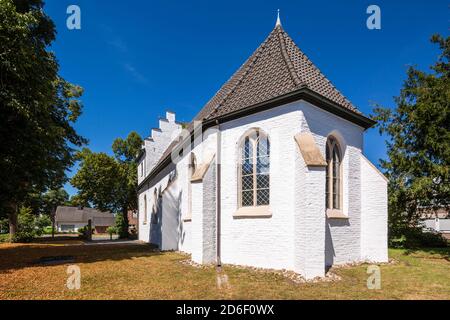 Deutschland, Dorsten-Holsterhausen, Lippe, Ruhrgebiet, Naturpark hohe Mark Westmünsterland, Münsterland, Westfalen, Nordrhein-Westfalen, Alte St. Antoniuskirche, katholische Kirche, heute Pfarrhaus *** Ortsüberschrift *** Stockfoto