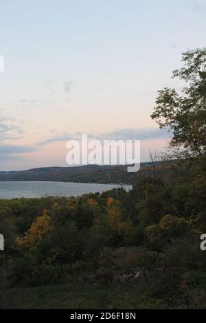 Bild der Fingerseen an einem bewölkten Tag. Stockfoto