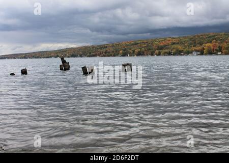 Bild der Fingerseen an einem bewölkten Tag. Stockfoto
