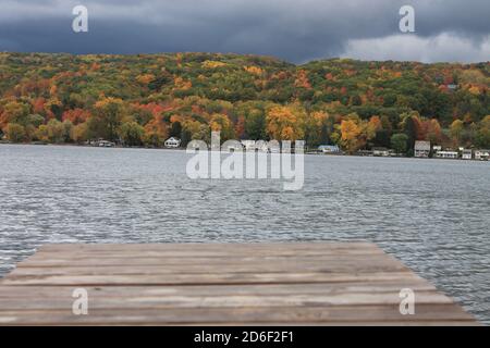 Bild der Fingerseen an einem bewölkten Tag. Stockfoto