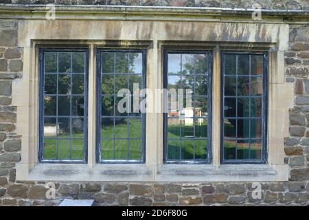 Schönes Fenster auf St. Andrew Kirche aus Gebäude, Biggleswade, Betten, England Stockfoto