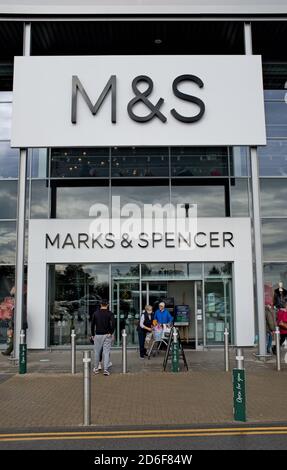 Ein Marks and Spencer-Geschäft im A1-Einkaufszentrum, Biggleswade, Beds, England Stockfoto