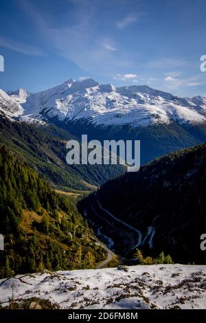 Die Schweizer Alpen - herrliche Aussicht über die Berge von Schweiz Stockfoto