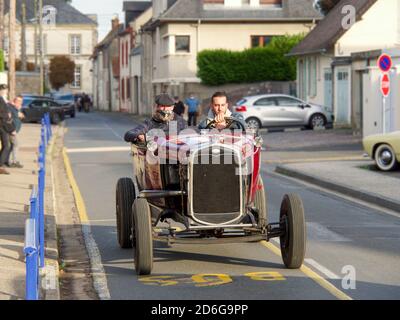 Ouistreham, Frankreich 26. September 2020 Normandie Beach Race zweite Auflage von Old Auto und Motorrad Rallyes am Strand, Präsentation der Fahrzeuge auf Th Stockfoto