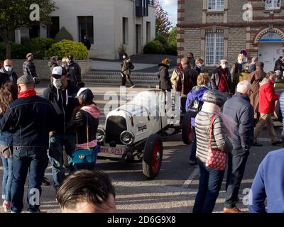 Ouistreham, Frankreich 26. September 2020 Normandie Beach Race zweite Auflage von Old Auto und Motorrad Rallyes am Strand, Präsentation der Fahrzeuge auf Th Stockfoto