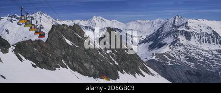 La Grave- La Meije Seilbahn, Les deux alpes Resort im Winter, Berge in den französischen alpen, Rhone Alpes in Frankreich Europa Stockfoto