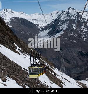 La Grave- La Meije Seilbahn, Les deux alpes Resort im Winter, Berge in den französischen alpen, Rhone Alpes in Frankreich Europa Stockfoto