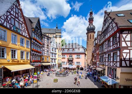 Rheinland-Pfalz, Cochem an der Mosel, Stadtpanorama mit Reichsburg. [©Ingo Wandmacher, Paul-Gerhardt-Str.1, 23611 Bad Schwartau; Veroeffentli Stockfoto