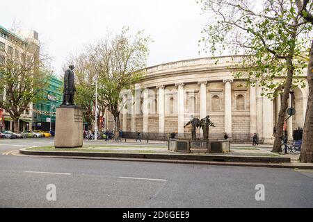 Dublin, Irland - 10. November 2015: Irish Houses of Parliament in College Green. Bank of Ireland. Stockfoto