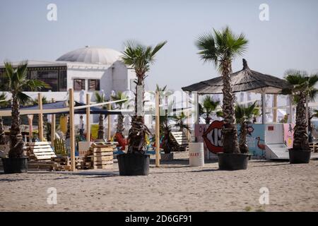 Mamaia, Rumänien - 4. Juli 2020: Details aus dem Mamaia Resort am Schwarzen Meer während des Covid-19 Ausbruchs an einem Sommertag Morgen. Stockfoto