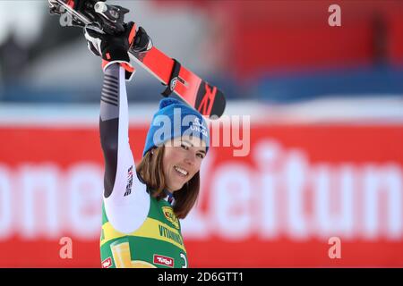 Solden, Österreich. Oktober 2020. SOELDEN, ÖSTERREICH. 17 2020. OKTOBER: 1. Riesenslalom der Frauen im Rahmen des Alpinen Ski-Weltcups in Solden am 17. Oktober 2020; Lauf 2, Petra Vlhova (SVK) (Foto: Pierre Teyssot/ESPA-Images) Kredit: Europäische Sport Fotoagentur/Alamy Live News Stockfoto