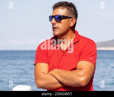 PONZA, ITALIEN - 22. Sep 2020: Boot Security staff. Tauchtrainer an Bord Stockfoto