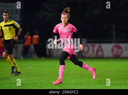 Oostakker, Belgien. Oktober 2020. Ines Dhaou (5 Charleroi) während eines weiblichen Fußballspiels zwischen AA Gent Ladies und Sporting Charleroi Feminin am fünften Spieltag der Saison 2020 - 2021 der belgischen Scooore Womens Super League, freitag, 16. Oktober 2020 in Oostakker, Belgien. FOTO SPORTPIX.BE - David CATRY David Catry - Sportpix.be - SPP Quelle: SPP Sport Press Foto. /Alamy Live Nachrichten Stockfoto