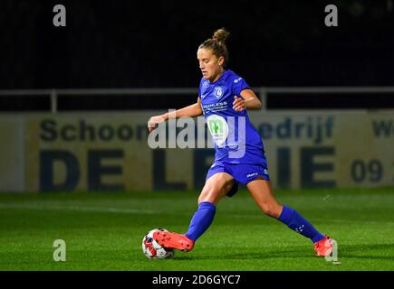 Oostakker, Belgien. Oktober 2020. Chloe Vande Velde (10 Gent) während eines weiblichen Fußballspiels zwischen AA Gent Ladies und Sporting Charleroi Feminin am fünften Spieltag der Saison 2020 - 2021 der belgischen Scooore Womens Super League, freitag, 16. Oktober 2020 in Oostakker, Belgien. FOTO SPORTPIX.BE - David CATRY David Catry - Sportpix.be - SPP Quelle: SPP Sport Press Foto. /Alamy Live Nachrichten Stockfoto