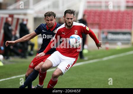 Swindon, Großbritannien. Oktober 2020. Jonathan Grounds of Swindon Town während des Spiels der EFL Sky Bet League 1 zwischen Swindon Town und Sunderland am 17. Oktober 2020 im County Ground, Swindon, England. Foto von Dave Peters. Nur redaktionelle Verwendung, Lizenz für kommerzielle Nutzung erforderlich. Keine Verwendung bei Wetten, Spielen oder Veröffentlichungen einzelner Vereine/Vereine/Spieler. Kredit: UK Sports Pics Ltd/Alamy Live Nachrichten Stockfoto