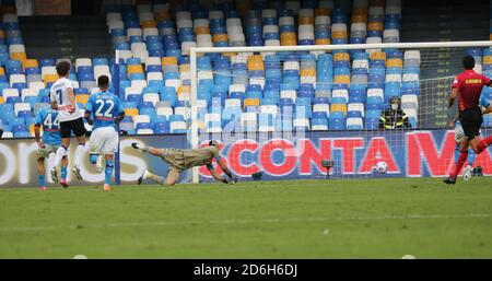 Neapel, Kampanien, Italien. Oktober 2020. Während des italienischen Serie A Fußballmatches SSC Napoli gegen FC Atalanta am 17. Oktober 2020 im San Paolo Stadion in Neapel.im Bild: LAMMERS Credit: Fabio Sasso/ZUMA Wire/Alamy Live News Stockfoto