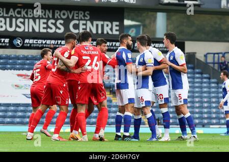 Blackburn, Großbritannien. oktober 2020. Ein Eckkampf während des Sky Bet Championship-Spiels zwischen Blackburn Rovers und Nottingham Forest im Ewood Park, Blackburn am Samstag, 17. Oktober 2020. (Kredit: Pat Scaasi - MI News ) Kredit: MI Nachrichten & Sport /Alamy Live Nachrichten Stockfoto