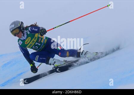 Solden, Österreich. Oktober 2020. SOELDEN, ÖSTERREICH. 17 2020. OKTOBER: 1. Damen-Riesenslalom im Rahmen des Alpinen Ski-Weltcups in Solden am 17. Oktober 2020; Lauf 1, Ilaria Ghisalberti (ITA) (Foto: Pierre Teyssot/ESPA-Images) Credit: European Sports Photo Agency/Alamy Live News Stockfoto
