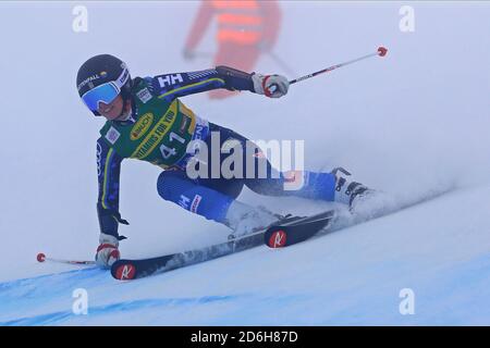 Solden, Österreich. Oktober 2020. SOELDEN, ÖSTERREICH. 17 2020. OKTOBER: 1. Damen-Riesenslalom im Rahmen des Alpinen Ski-Weltcups in Solden am 17. Oktober 2020; Lauf 1, Sara Rask (SWE) (Foto: Pierre Teyssot/ESPA-Images) Kredit: Europäische Sport Fotoagentur/Alamy Live News Stockfoto