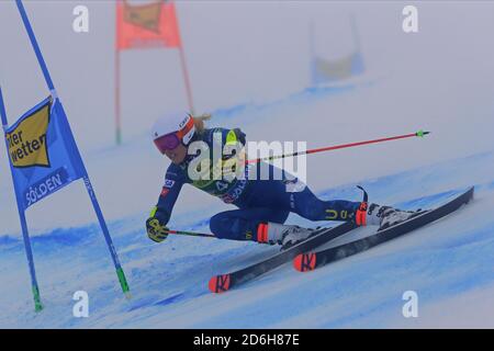 Solden, Österreich. Oktober 2020. SOELDEN, ÖSTERREICH. 17 2020. OKTOBER: 1. Damen-Riesenslalom im Rahmen des Alpinen Ski-Weltcups in Solden am 17. Oktober 2020; Lauf 1, (Foto: Pierre Teyssot/ESPA-Images) Credit: European Sports Photo Agency/Alamy Live News Stockfoto