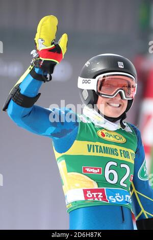 Solden, Österreich. Oktober 2020. SOELDEN, ÖSTERREICH. 17 2020. OKTOBER: 1. Damen-Riesenslalom im Rahmen des Alpinen Ski-Weltcups in Solden am 17. Oktober 2020; Lauf 2, Paula Moltzan (USA) (Foto: Pierre Teyssot/ESPA-Images) Credit: European Sports Photo Agency/Alamy Live News Stockfoto