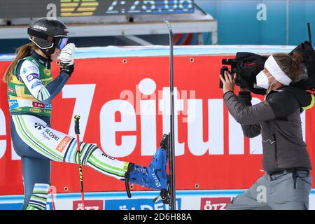 Solden, Österreich. Oktober 2020. SOELDEN, ÖSTERREICH. 17 2020. OKTOBER: 1. Riesenslalom der Frauen im Rahmen des Alpinen Ski-Weltcups in Solden am 17. Oktober 2020; Lauf 2, Ana Bucik (SLO) (Foto: Pierre Teyssot/ESPA-Images) Kredit: Europäische Sport Fotoagentur/Alamy Live News Stockfoto
