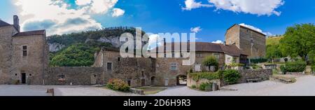 Baume-Les-Messieurs, Frankreich - 09 01 2020: Ansicht des Klosters Baume Stockfoto