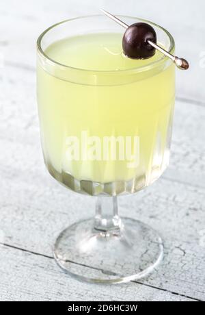 Cocktail auf Gin-Basis von Last Word in gekühltem Glas Stockfoto