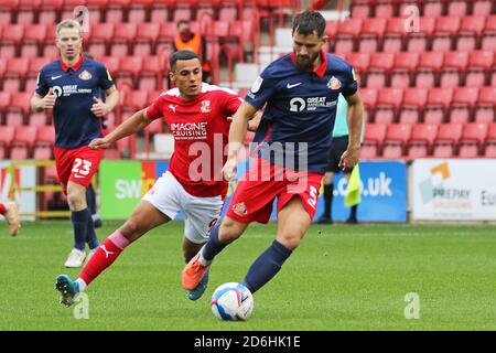 Swindon, Großbritannien. Oktober 2020. Bailey Wright von Sunderland während des Spiels der EFL Sky Bet League 1 zwischen Swindon Town und Sunderland im County Ground, Swindon, England, am 17. Oktober 2020. Foto von Dave Peters. Nur redaktionelle Verwendung, Lizenz für kommerzielle Nutzung erforderlich. Keine Verwendung bei Wetten, Spielen oder Veröffentlichungen einzelner Vereine/Vereine/Spieler. Kredit: UK Sports Pics Ltd/Alamy Live Nachrichten Stockfoto