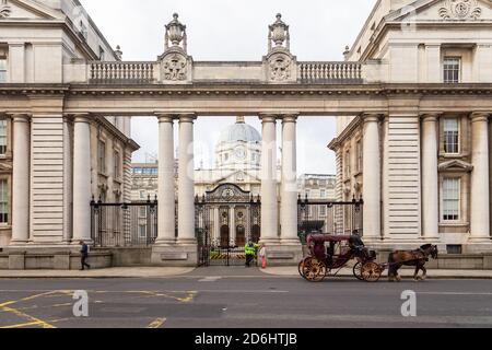 Dublin, Irland - 10. November 2015: Amt des Taoiseach, der Titel des stellvertretenden Premierministers in Regierungsgebäuden, Merrion Street. Carri Stockfoto