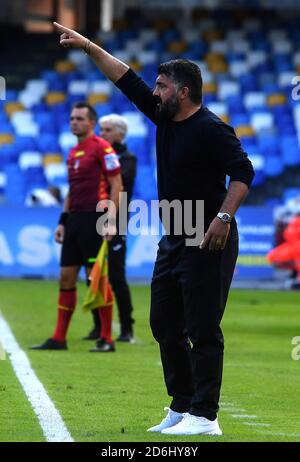 Neapel, Italien. Oktober 2020. Napoli italienischen Trainer Gennaro Gattuso Gesten während der Serie A Fußballspiel SSC Napoli gegen Atalanta BC. Neapel gewann 4:1. Kredit: Unabhängige Fotoagentur/Alamy Live Nachrichten Stockfoto