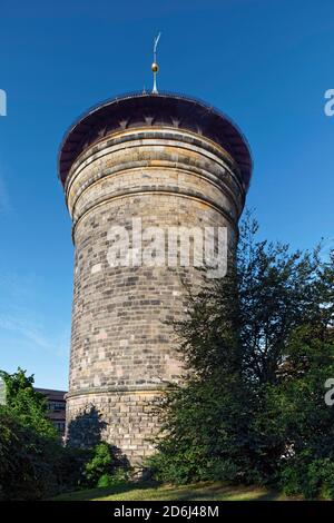 Laufer Tor Verteidigung Verteidigung Verteidigung Verteidigung Verteidigung Verteidigung Verteidigung Verteidigung Verteidigungsturm, alter Name Schwarz M, 1377, Wehrturm in vorletzter Stockfoto