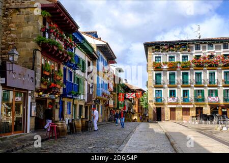 Arma Plaza, Hondarribia, in der Nähe von Irun, Baskenland, Pais Vasco, Provinz Gipuzkoa, Spanien Stockfoto