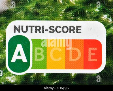 Label NUTRI-SCORE, Nährwertkennzeichnungssystem, bundesweite Einführung ab November 2020, hier auf einer Packung mit gerametetem Spinat von Iglo Stockfoto