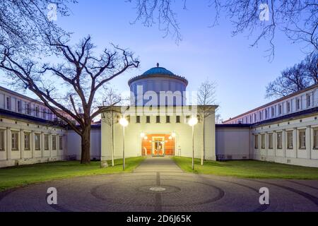 Badehaus 1 von 1857, Kurpark, Bad Oeynhausen, Ostwestfalen, Nordrhein-Westfalen, Deutschland Stockfoto