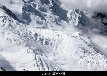 Glacier des Bossons oberhalb der Ortschaft Chamonix in Frankreich Stockfoto