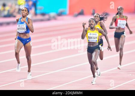 Halimah Nakaayi (Uganda, Goldmedaille) und Raevyn Rogers (USA, Silbermedaille). 800 Meter Frauen Finale. IAAF Leichtathletik-Weltmeisterschaften, Doha 2019 Stockfoto