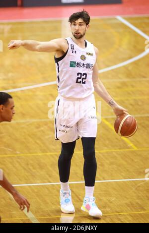 Funabashi Arena, Chiba, Japan. Oktober 2020. Ryan Rossiter (Brex), 17. OKTOBER 2020 - Basketball : 2020-21 B.LEAGUE B1 Spiel zwischen Chiba Jets 87-78 Utsunomiya Brex in Funabashi Arena, Chiba, Japan. Kredit: YUTAKA/AFLO SPORT/Alamy Live Nachrichten Stockfoto