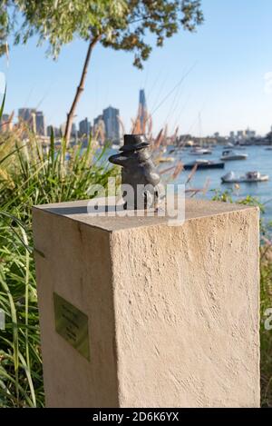 Der Peter Kingston Walkway oder Comic Walk führt neben Lavender Bay, Milsons Point und mit Mini-Skulpturen, feiert australische Comics Geschichte Stockfoto