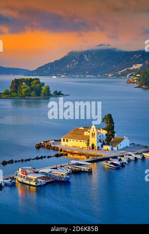 Kloster Vlacherna, Mausinsel in der Nähe von Kerkyra, Korfu, Ionische Inseln, Griechenland Stockfoto
