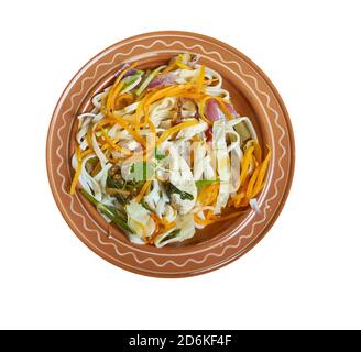 Kya Zan hinga Chicken Consommé Gericht in birmanischer Küche. Stockfoto